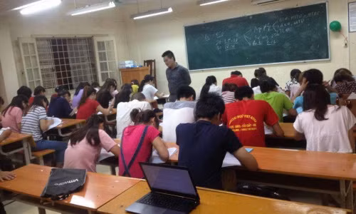 Thay giao bo viec luong cao mo lop tieng Anh mien phi