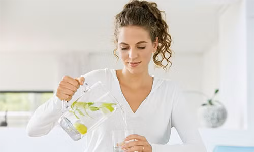 Mo bung day bao nhieu cung het voi thu nuoc nay