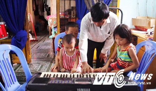 Cap vo chong khiem thi cuu mang 38 so phan bat hanh-Hinh-4