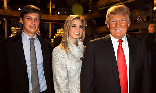 Ivanka cùng chồng và cha. (ảnh Getty)