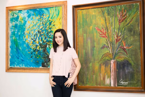 Tham gia sự kiện còn có HH Đền Hùng Giáng My.