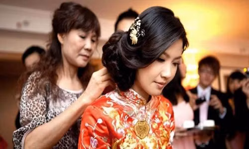 Cay đắng khi nhà chồng định mang của hồi môn đi trả nợ Cay dang khi nha chong dinh mang cua hoi mon di tra no