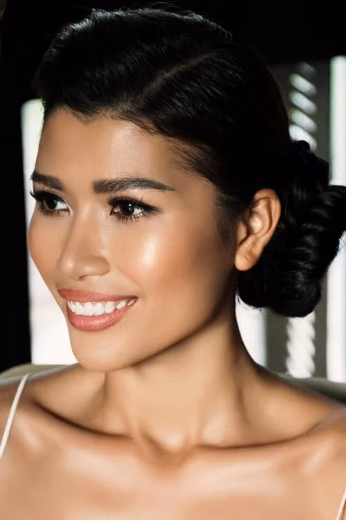 Siêu mẫu rất kín tiếng về chuyện tình cảm nên việc Trang Lạ kết hôn khiến khán giả bất ngờ.