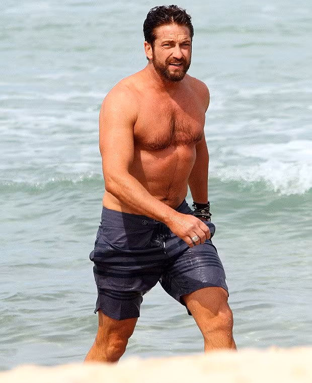 Với thân hình săn chắc và đầy sức mạnh, Gerard Butler thường được nhắm chọn vào các vai diễn anh hùng, tài tử. Tính đến nay, nam tài tử Butler đã góp mặt trong hơn 30 bộ phim. Riêng năm 2016, anh tham gia 3 dự án lớn: Gods of Egypt, London Has Fallen, The Headhunter's Calling.