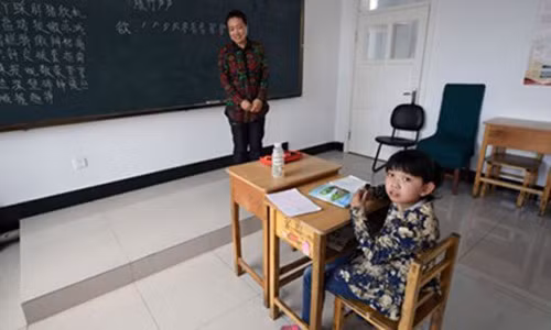 Bat ngo ngoi truong chi co 1 hoc sinh duy nhat