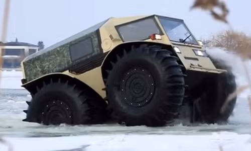 Dung nhan xe quan su Nga duoc menh danh “vo doi