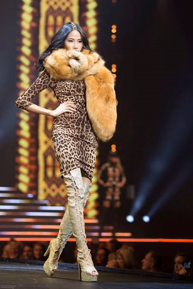 Người mẫu Hoàng Thùy. Ảnh: NVCC