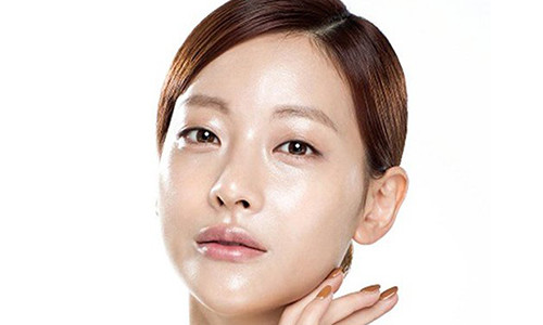 Biết cách chăm sóc da dầu cũng là vấn đề cần được quan tâm. Biết cách chăm sóc da dầu cũng là vấn đề cần được quan tâm.