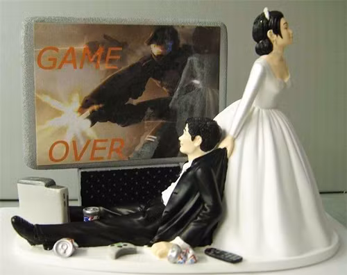 Kết thúc cuộc chơi rồi, theo em đi anh!