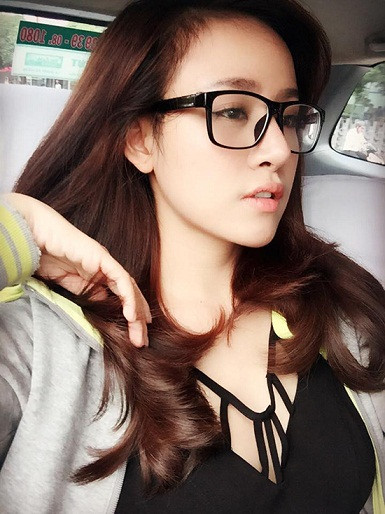 Trao lưu "miệng cá" ngày càng trở thành sự lựa chọn chụp hình tự sướng của nhiều người.