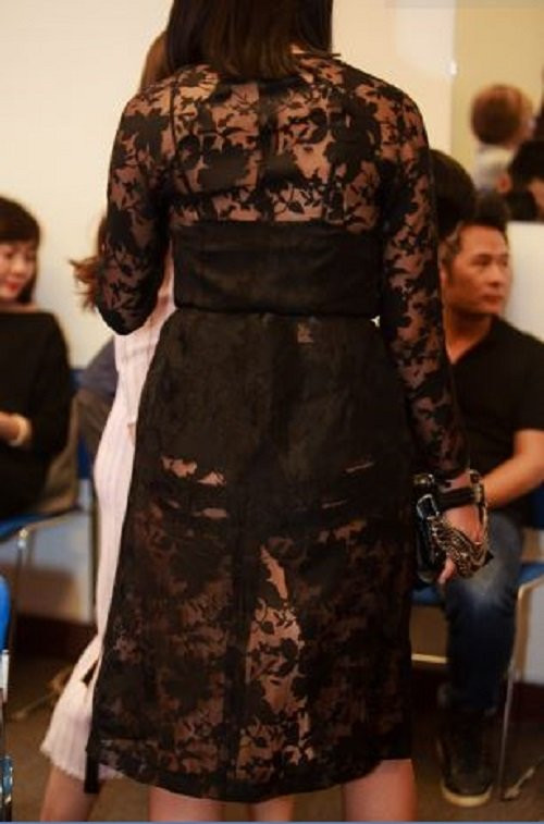 Chiếc váy ren của Mai Ngô khiến vòng 3 quá lộ liễu.