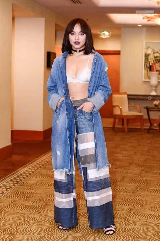 Bộ trang phục quá gợi cảm của Mai Ngô gây chú ý tại sự kiện.