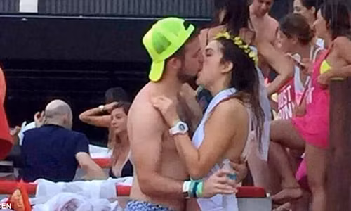 Hon say dam trai la, co dau nhan cai ket nho doi