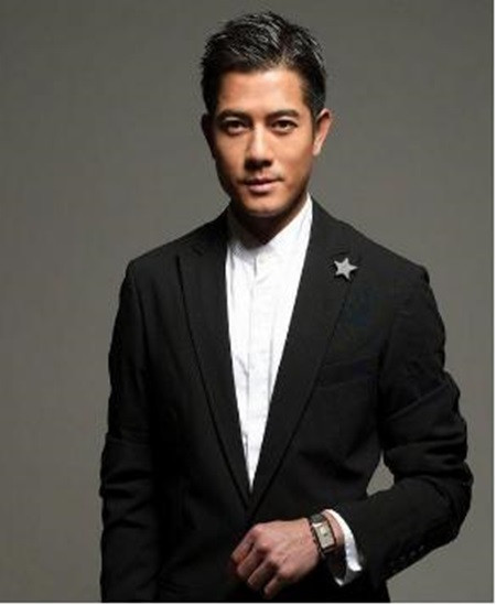 Quách Phú Thành Quản lý Tiểu Mỹ của Quách Phú Thành đã ở bên anh tròn 20 năm. Người trong giới tiết lộ, không chỉ ở bên bảo vệ, chăm sóc thiên vương, Tiểu Mỹ còn sinh cho anh một đứa con kháu khỉnh. Được biết, xung quanh Tiểu Mỹ cũng chưa từng có bóng dáng người đàn ông nào khác. Thời kỳ sự nghiệp của Quách Phú Thành lao dốc, nguồn kinh phí cạn kiệt, Tiểu Mỹ đã bán căn nhà của mình để lấy tiền giúp đỡ Quách Phú Thành.