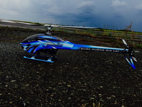 Ngoài siêu xe, chồng cũ của Hà Hồ còn có sở thích chơi mô hình máy bay trực thăng.