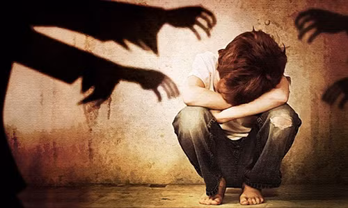 Cha me can lam gi de bao ve con khoi “yeu rau xanh“?