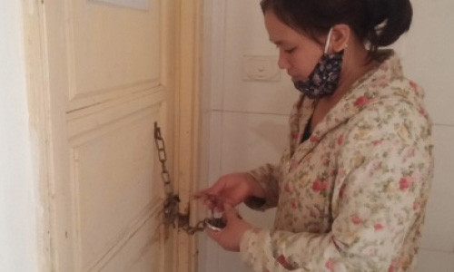 Su that viec dong 220 nghin moi duoc di ve sinh o benh vien