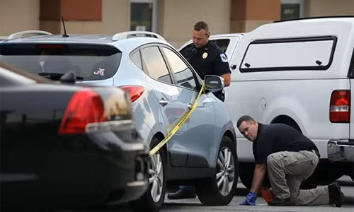 Tre chet thuong tam vi bo me lo denh sau khi xuong o to