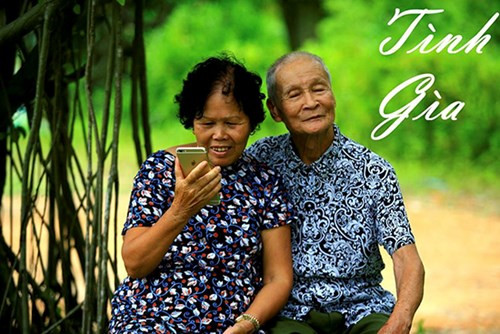 Hiện tại, hai cụ đang sinh sống cùng con trai thứ tại Thái Nguyên.