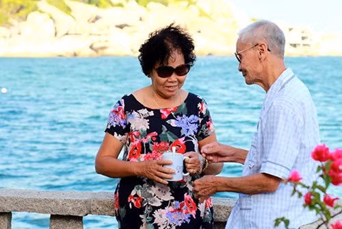 Anh cuoi lang man cua cap vo chong gia o Thai Nguyen