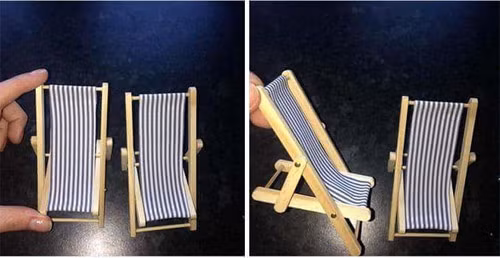 Con gái khoe với bố mẹ sẽ mua cho họ hai chiếc ghế nằm để thư giãn trong vườn... nhưng khi nhận hàng, cô không biết phải giải thích với bố mẹ thế nào!