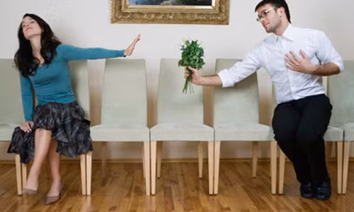 Chang trai mot nam to tinh den 5 lan van bi tu choi