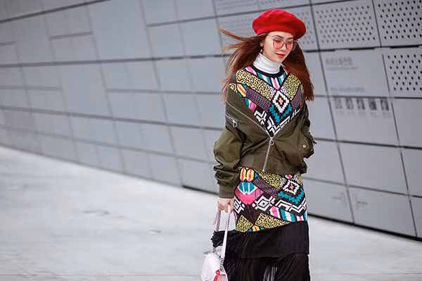 Nếu trước đây Minh Hằng bị chê là ăn mặc sến súa thì giờ cô chẳng khác nào một fashionista thực thụ.