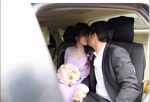 Xinh như hot girl nên việc My Hạ Kim bị các học sinh chọc ghẹo là điều khó tránh khỏi.