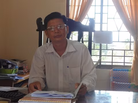 Ông Phạm Văn Long – Chánh án TAND huyện Tiểu Cần chia sẻ với PV. Ông Phạm Văn Long – Chánh án TAND huyện Tiểu Cần chia sẻ với PV.