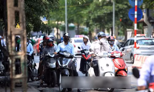 Thoi tiet ngay mai: Mien Bac het mua, nang nong tro lai