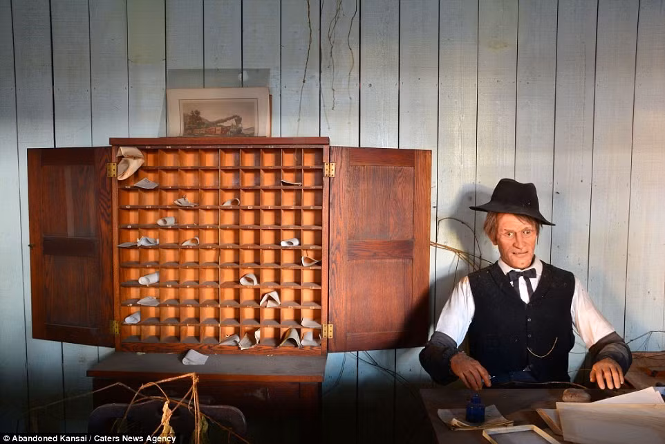 Điểm tham quan lạnh gáy này đã bị bỏ hoang từ 2007. Giờ đây, công viên trông giống địa điểm quay bộ phim kinh dị Westworld (1973).