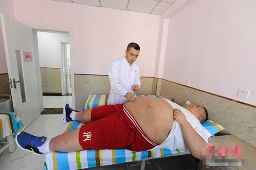 Lý Siêu cho biết, mặc dù giảm cân rất khó khăn, nhưng anh sẽ tích cực và kiên trì tập luyện để lấy lại vóc dáng cũ, quay trở lại với sân khấu, làm lại cuộc đời.