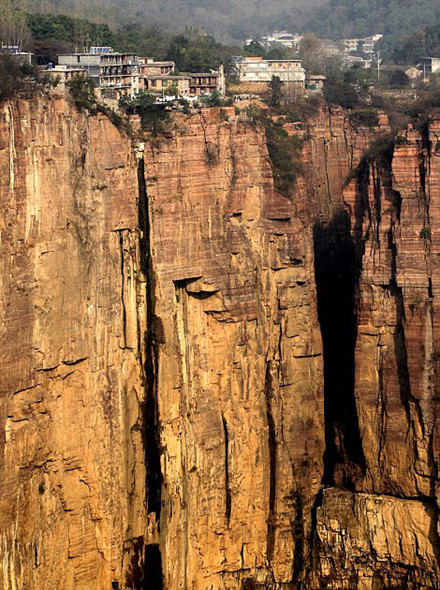 Tan muc duong ham xuyen nui dang so nhat the gioi-Hinh-2