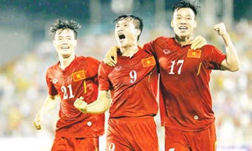 Le Cong Vinh, ngoi sao bi hat hui?