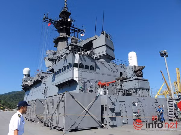 Như tin đã đưa, ngày 15/7, Chương trình Đối tác Thái Bình Dương 2016 (PP16) đã chính thức khởi động tại Đà Nẵng. Tại PP16, bên cạnh tàu bệnh viện Hoa Kỳ USNS Mercy (T-AH 19) và tàu bệnh viện Khánh Hòa của Hải quân Nhân dân Việt Nam thì đây là lần đầu tiên có tàu JSDS Shimokita (LST-4002) của Lực lượng Phòng vệ biển Nhật Bản cùng tham dự.