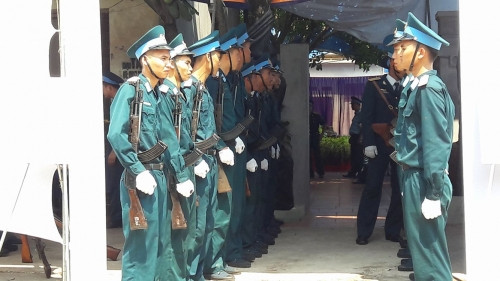 Tiêu binh của Quân chủng PK-KQ tập dượt đón linh cữu phi công Khải về quê nhà.