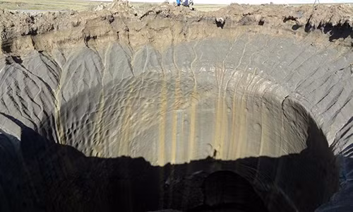 Mieng ho khong lo tung phat ra tieng no lon vang xa 100km