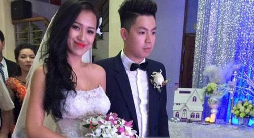 Tháng 8/2016, cặp vợ chồng trẻ chính thức đón con trai đầu lòng. Trước đó, nữ DJ chưa từng công khai chuyện mang bầu và sinh con. Phải đến ngày 14/9 vừa qua, khi cô chủ động đăng tải loạt hình ảnh bồng bế một bé trai chừng hơn một tháng tuổi và gọi thân mật là Bis, người hâm mộ mới biết, cô đã làm mẹ.