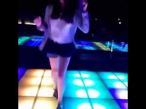 Tiffany nhảy Shuffle dance thu hút 1 triệu lượt xem.