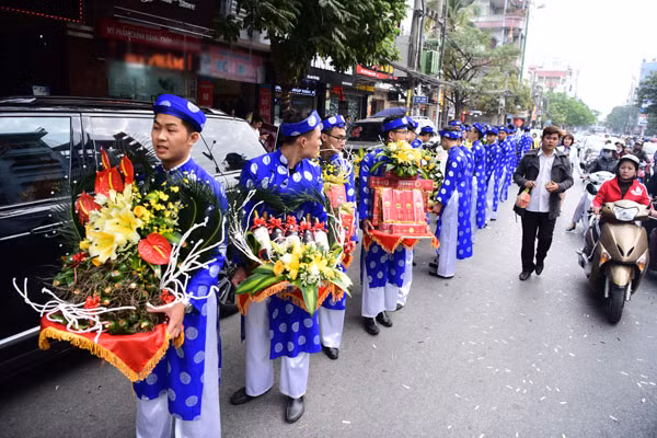 He lo con so “khung” sau 3 lan “cuoi” cua HH Thu Ngan-Hinh-10