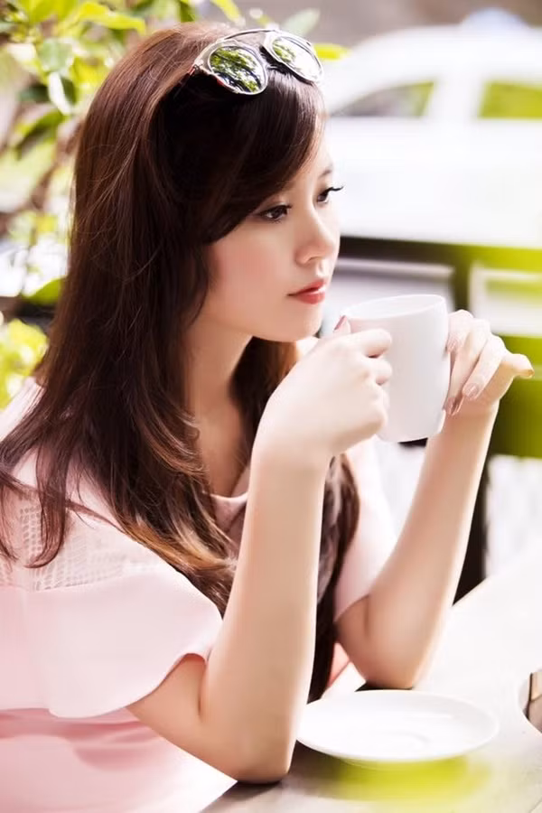 Thời gian gần đây, Midu tham gia nhiều các hoạt động nghệ thuật mà trước kia cô đã từ bỏ vì đính hôn với Phan Thành. Trên trang cá nhân, Midu thường xuyên chia sẻ về công việc mới của mình với tâm trạng vui tươi. Nhiều cư dân mạng đã chúc mừng vì Midu vượt qua được khủng hoảng tình cảm và nhanh chóng trở lại cuộc sống của cô.