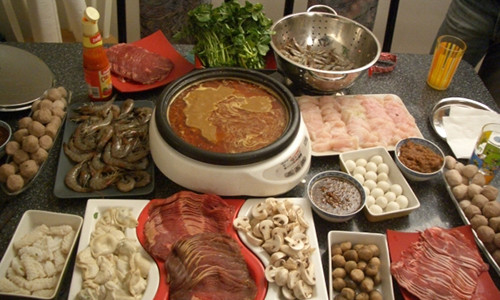 Lẩu tả pín lù xuất phát từ vùng đất Mông Cổ, Trung Quốc. (Ảnh: ja.wikipedia.org)