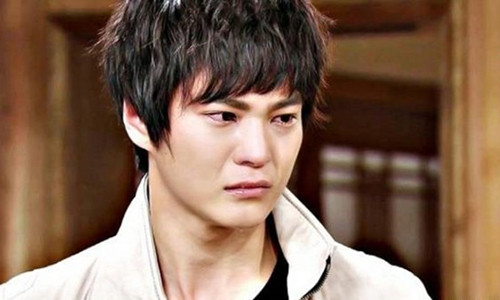 Chong choang khi thay luong khung toi 8 con so cua vo