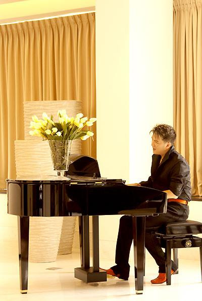 Không chỉ là Penthouse sang trọng bậc nhất và hoành tráng về quy mô với tổng diện tích sử dụng khoảng 700m2 chưa kể đến khu sân vườn trên cao.