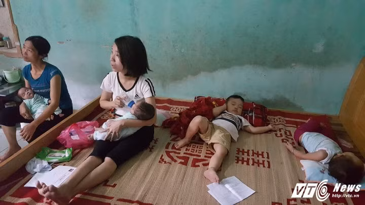 Thuc hu me sinh doi len mang cho bot con vi khong nuoi noi-Hinh-3