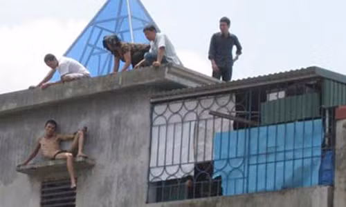 Khoc cuoi chuyen thay cung chua “ngao da