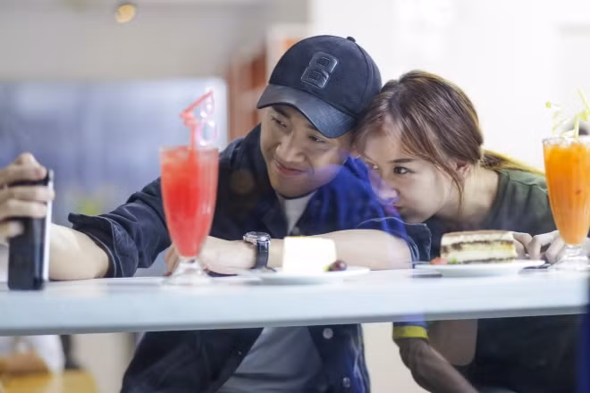 Tiến Đạt mong rằng Hari nắm được tình hình, nếu vội vàng lao vào những mối quan hệ mới thì sẽ dễ dàng bỏ qua những người tốt hơn.