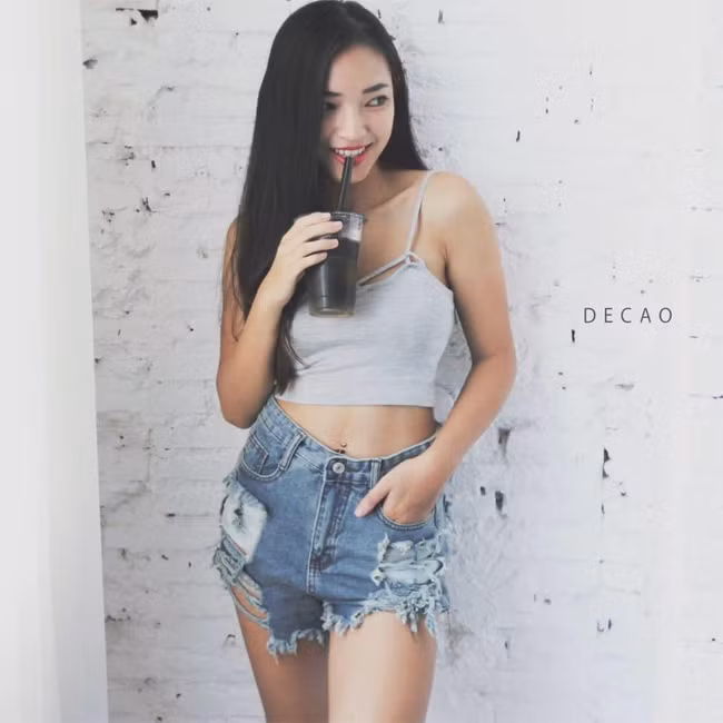 Từ một cô gái mảnh khảnh, Châu Bùi nở nang hơn nhờ tập tạ.