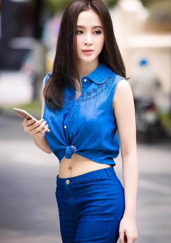 Số đo ba vòng của "bà mẹ nhí" đều ấn tượng. Cô nằm trong Top những người đẹp Việt sở hữu vòng eo con kiến.