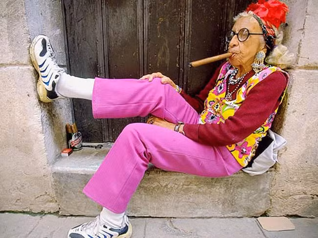 Già nhưng mà rất phong cách nhé.